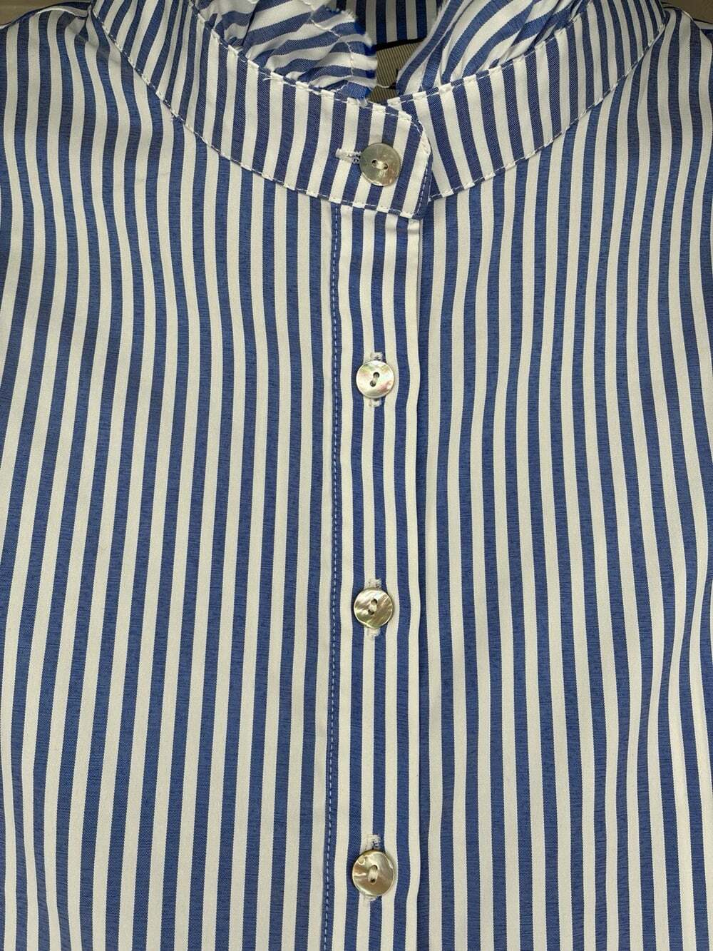 Tuckernuck Blue and White Stripe Teagan Popover Top Size Large - Picture 6 of 9